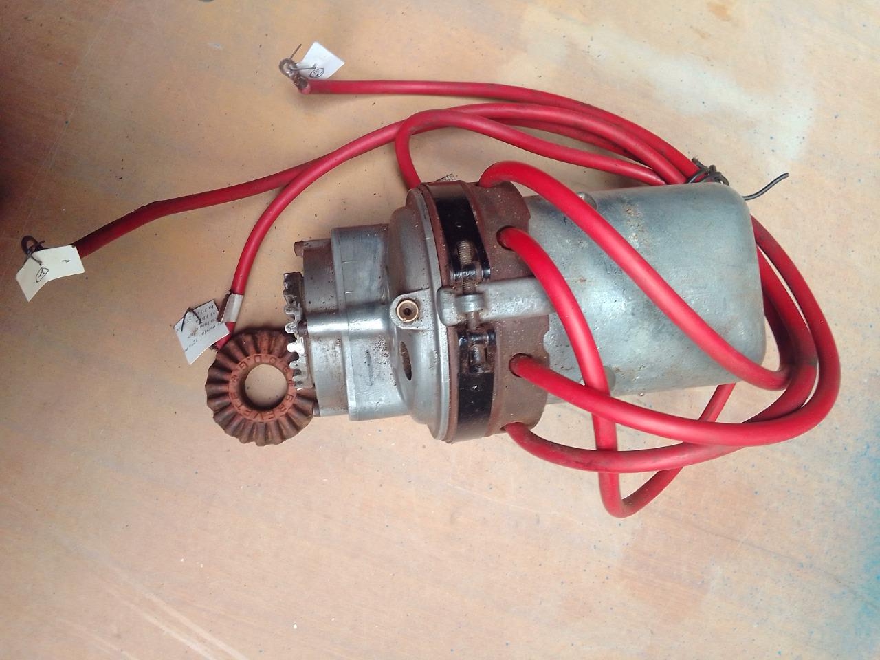 Pièces Tracteur RENAULT R3042 LesAnciennes.com