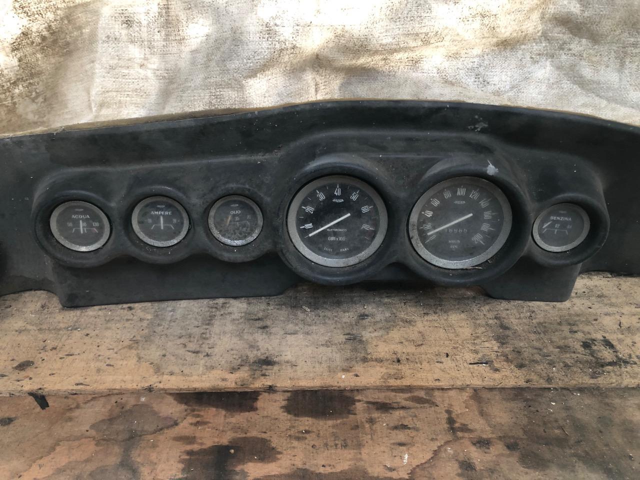 Tableau de bord INNOCENTI Mini LesAnciennes.com