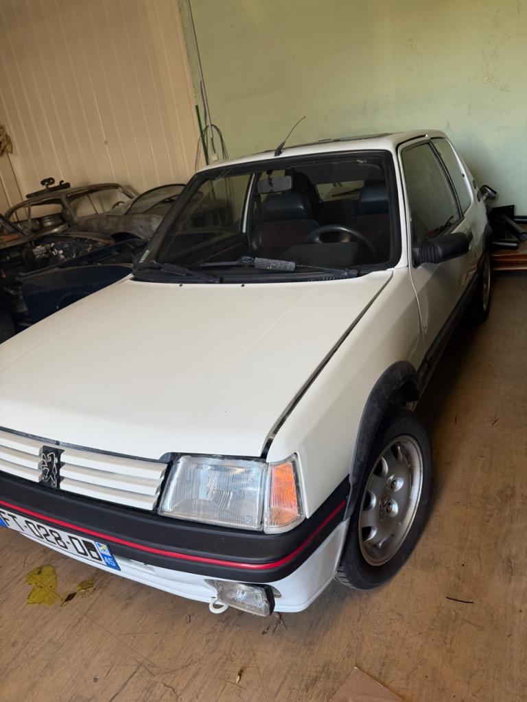 PEUGEOT 205 130 - 1989 LesAnciennes.com