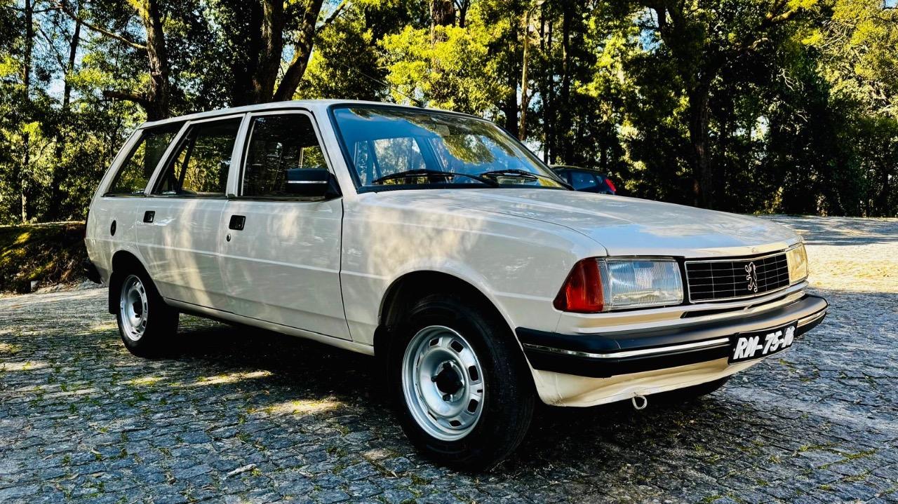 PEUGEOT 305 GR 1.3 Break - 1986 LesAnciennes.com