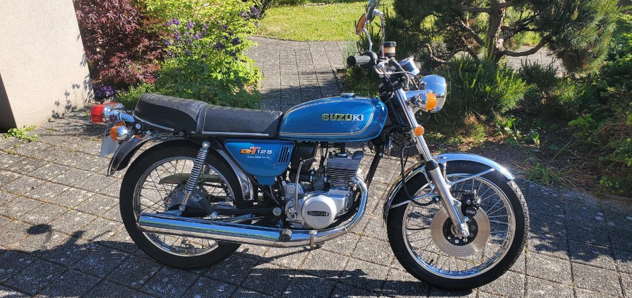 SUZUKI GT 125 - 1976 LesAnciennes.com