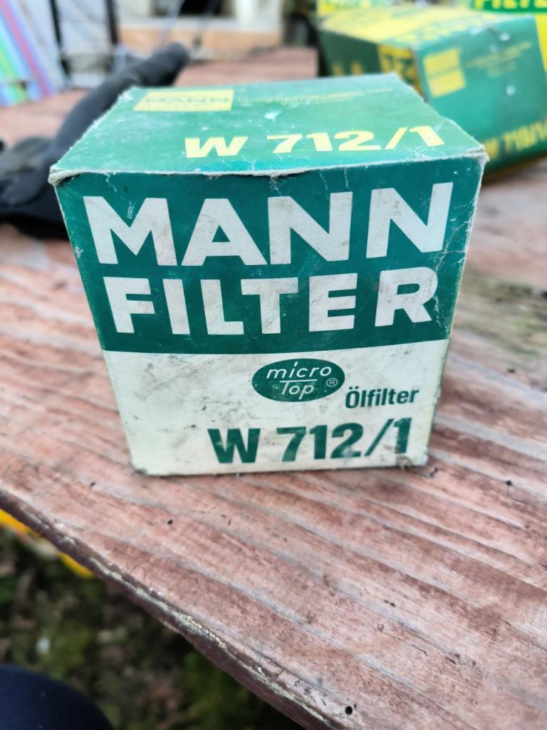 Filtre à huile MANN FILTER – réf. W 712/1 LesAnciennes.com