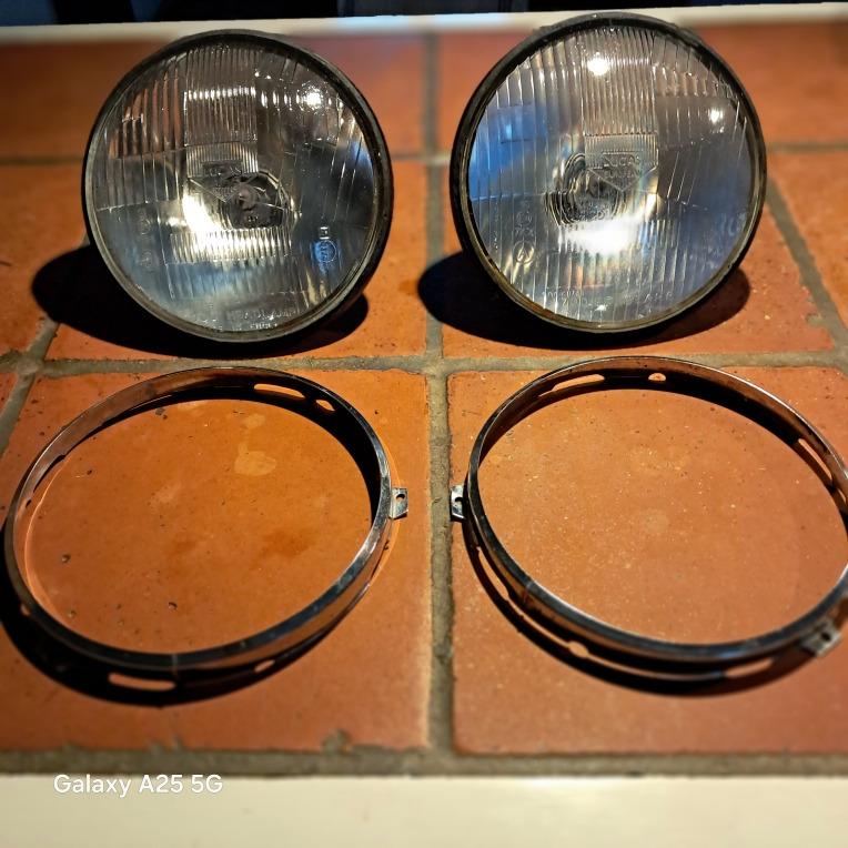 Optiques de phare TRIUMPH TR4 LesAnciennes.com