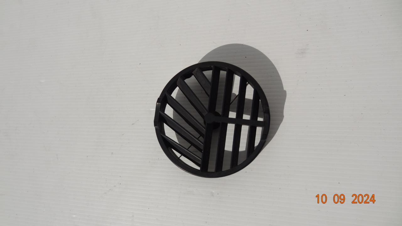 Grille de ventilation ALFA ROMEO Spider LesAnciennes.com