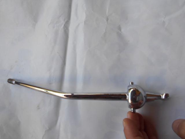 Levier de boite de vitesse Maserati 3500 4 vitesse LesAnciennes.com