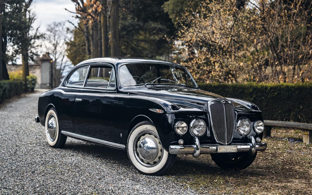 1951 Lancia Aurelia B52 Coupe by Bertone 1 of 1 LesAnciennes.com