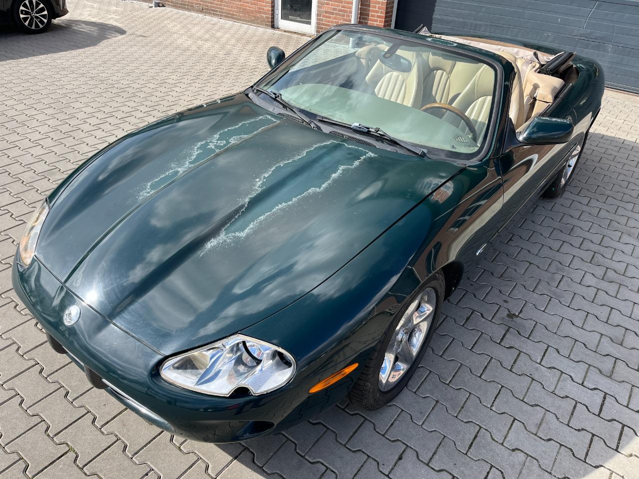 JAGUAR XK8 convertible - 1999 LesAnciennes.com