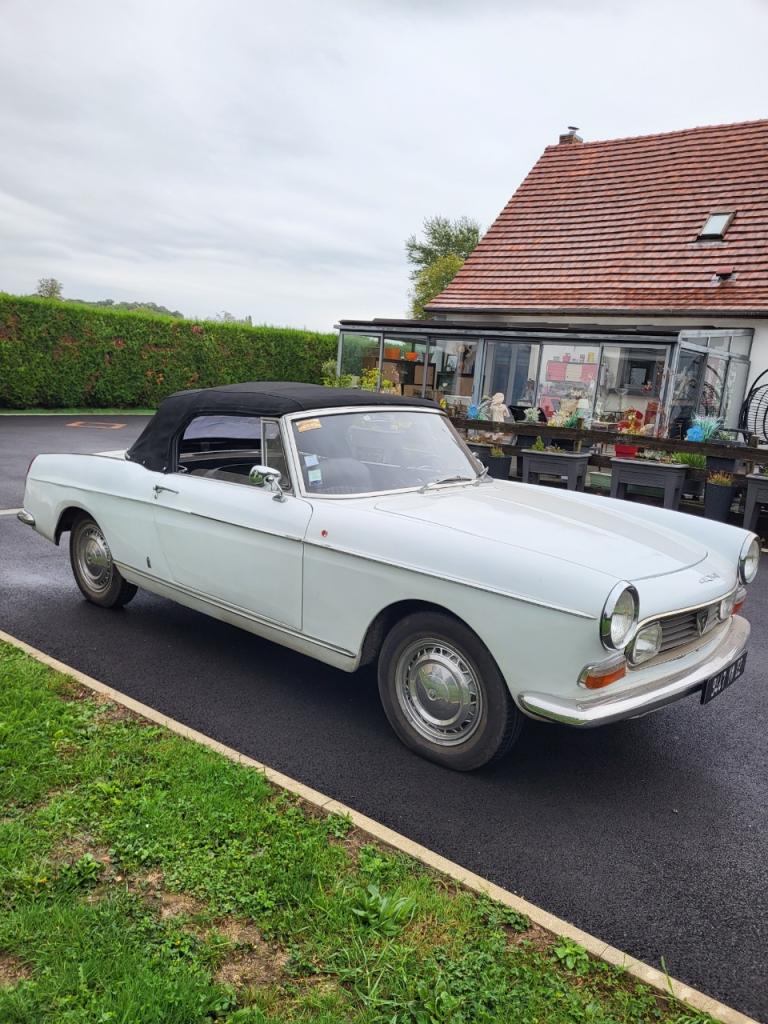 PEUGEOT 404 CABRIOLET - 1967 LesAnciennes.com