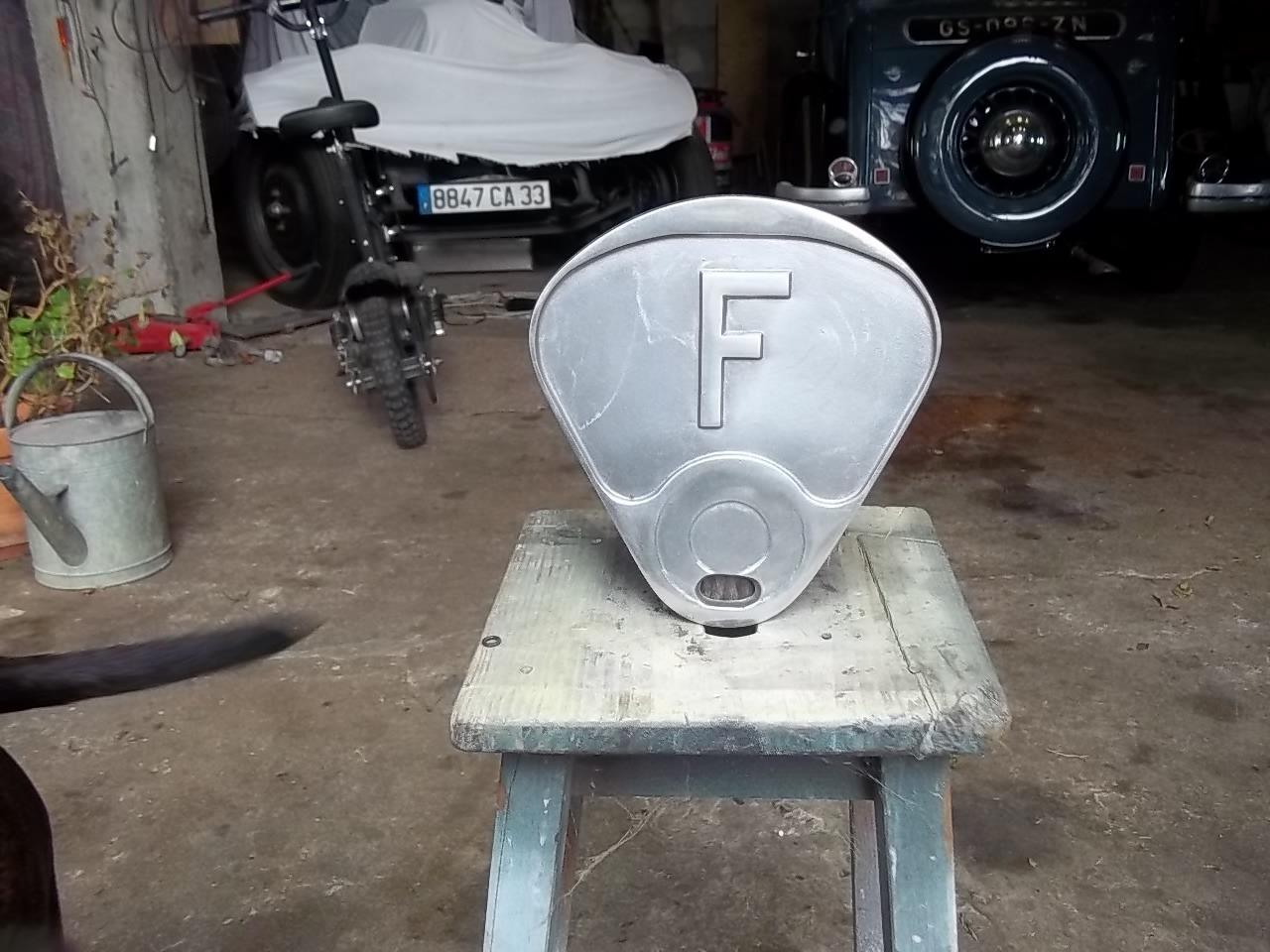 Vend plaque F LesAnciennes.com