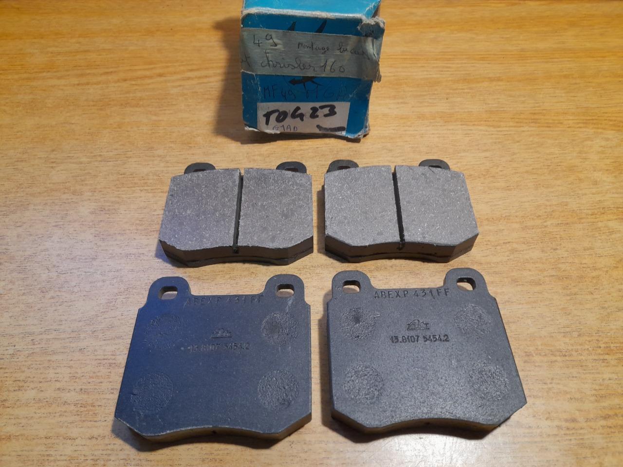 Plaquettes de frein avant Chrysler 160 LesAnciennes.com