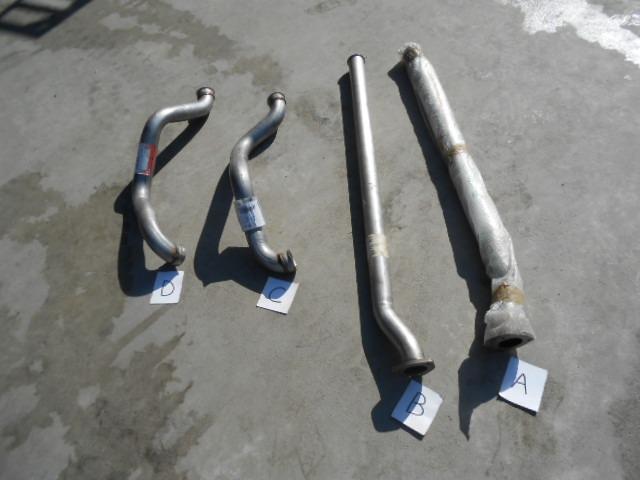 Tuyaux d'échappement Lamborghini LM002 LesAnciennes.com