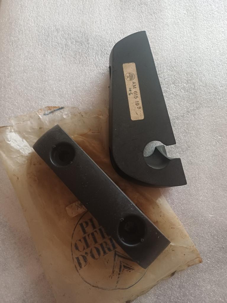 Butoirs neufs avant ami 6 LesAnciennes.com