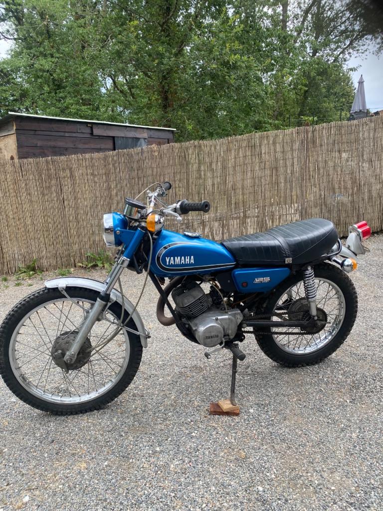YAMAHA AT2 - 1974 LesAnciennes.com