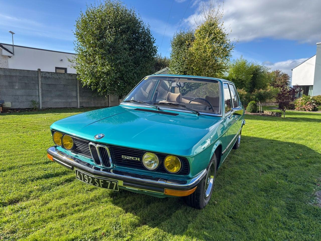 1974 BMW 520i E12 LesAnciennes.com