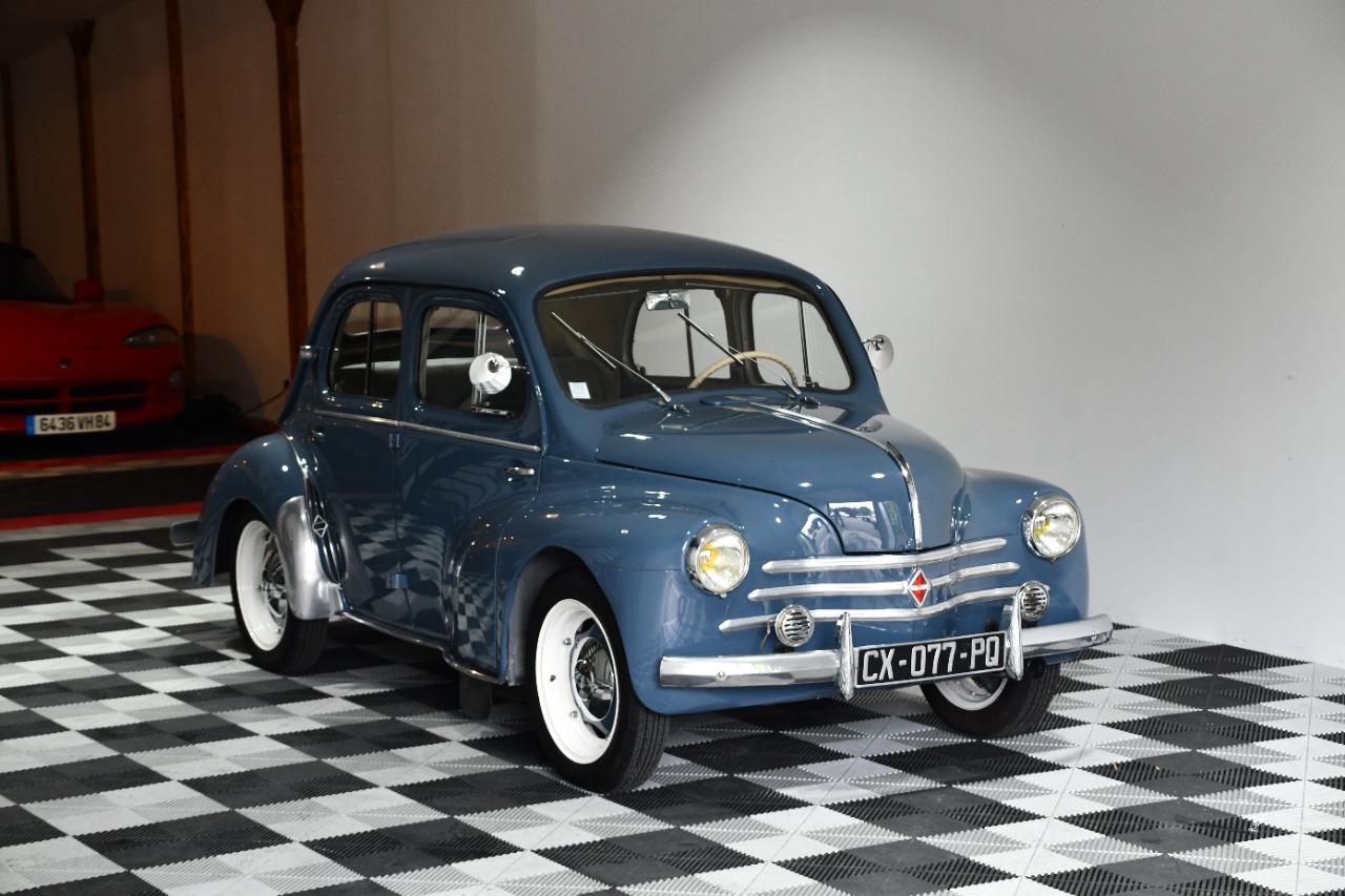 RENAULT 4CV - 1956 LesAnciennes.com