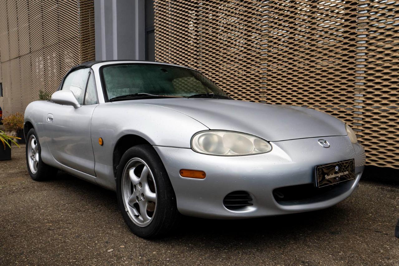MAZDA MX-5 - 2001 LesAnciennes.com
