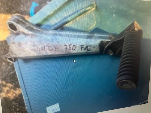 Pièces HONDA CB 750 F LesAnciennes.com