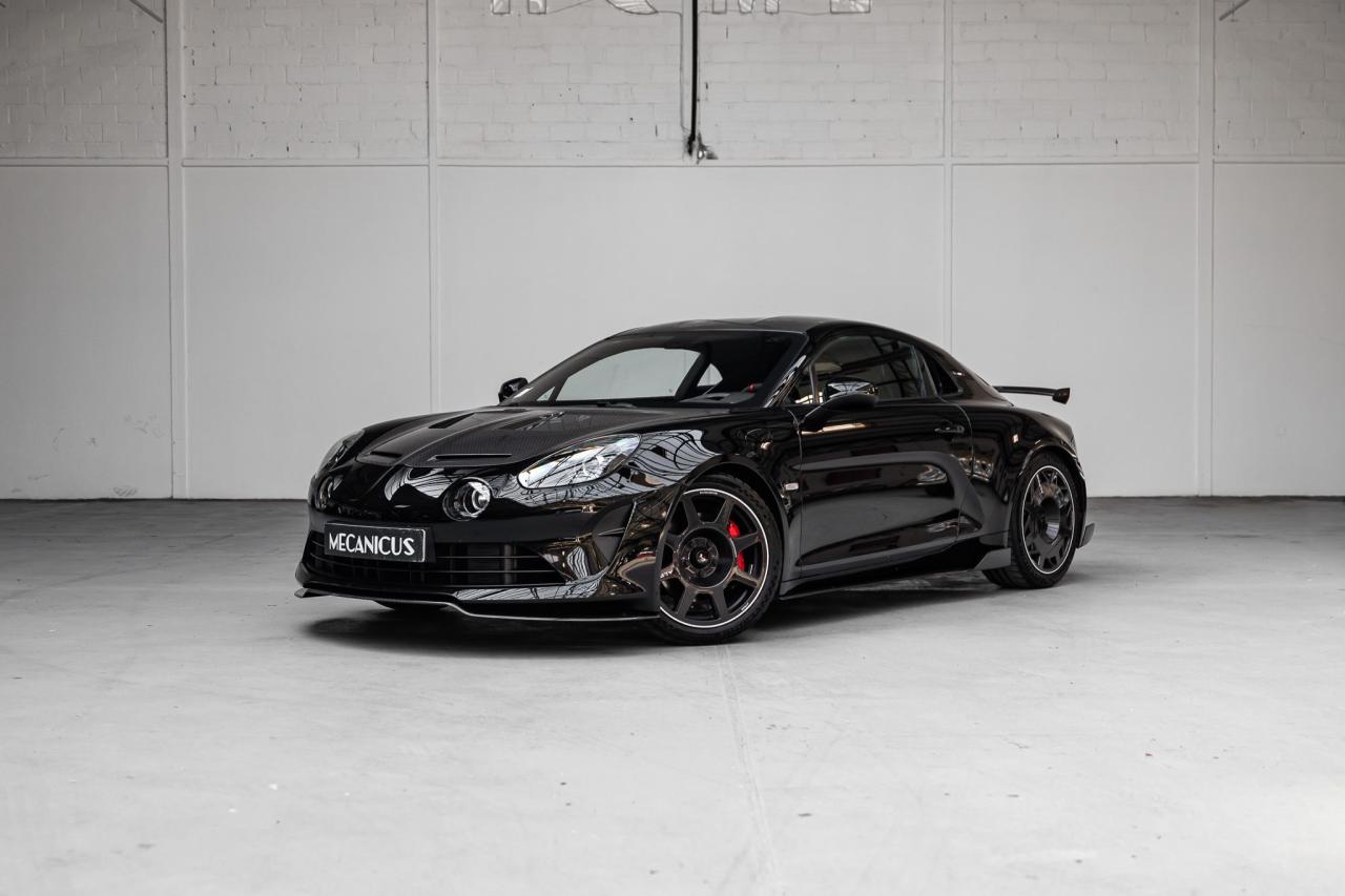 2024 Alpine A110R Noir Profond LesAnciennes.com