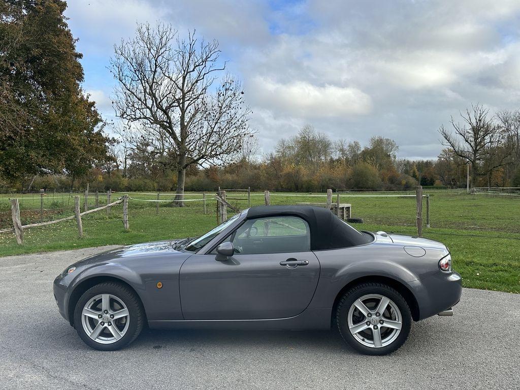 MAZDA MX-5 ROADSTER - 2006 LesAnciennes.com