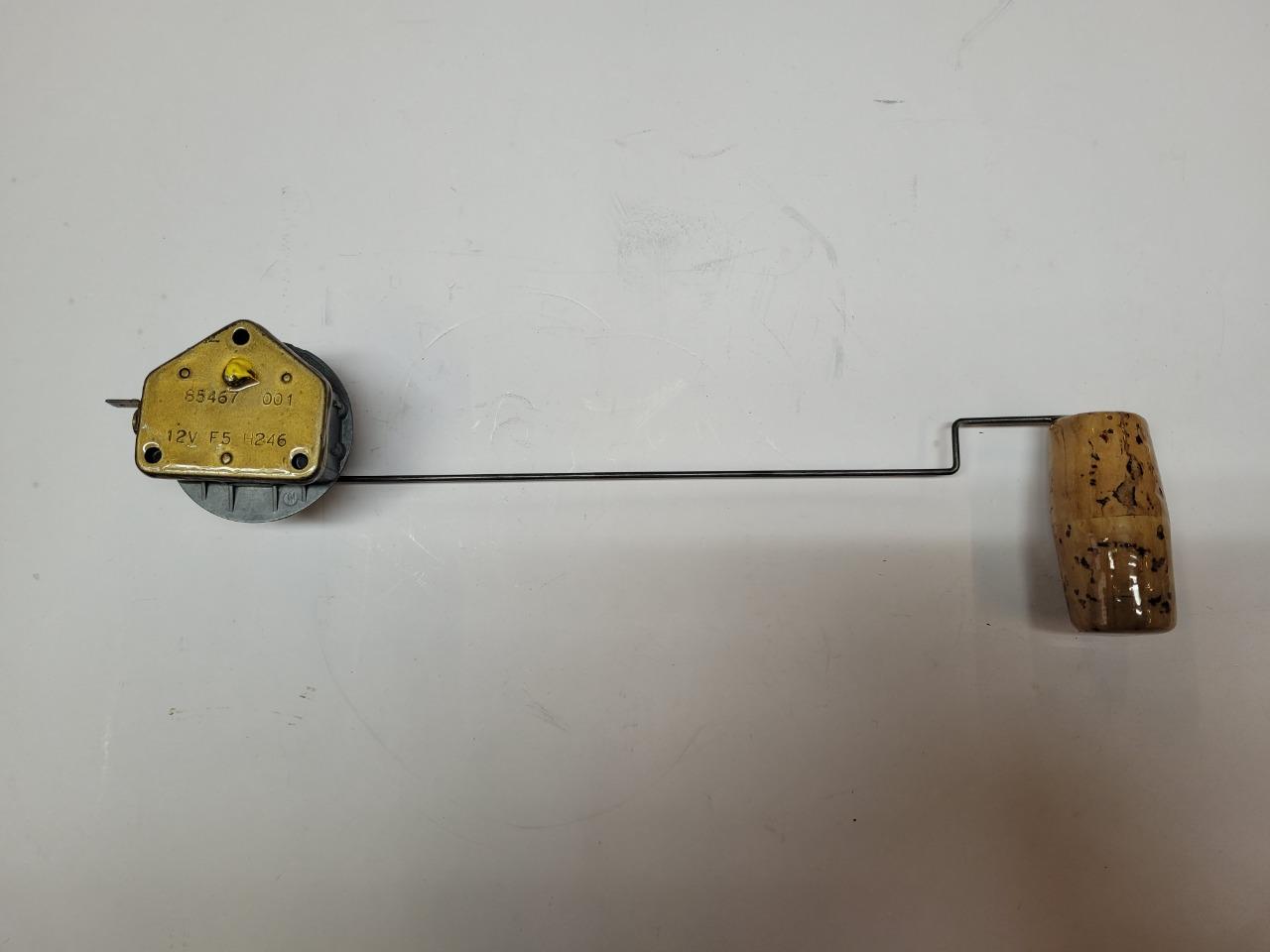 Jauge essence JEAGER RENAULT 8 (R8) LesAnciennes.com