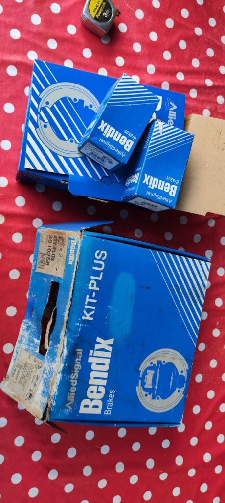 Kit frein mâchoire LesAnciennes.com