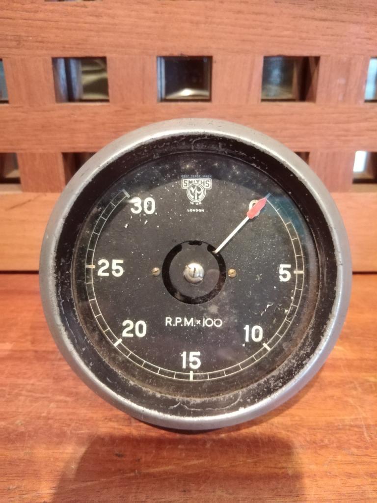 COMPTE-TOURS Smiths LesAnciennes.com