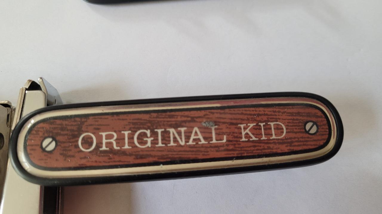 Insigne PEUGEOT 106 LesAnciennes.com