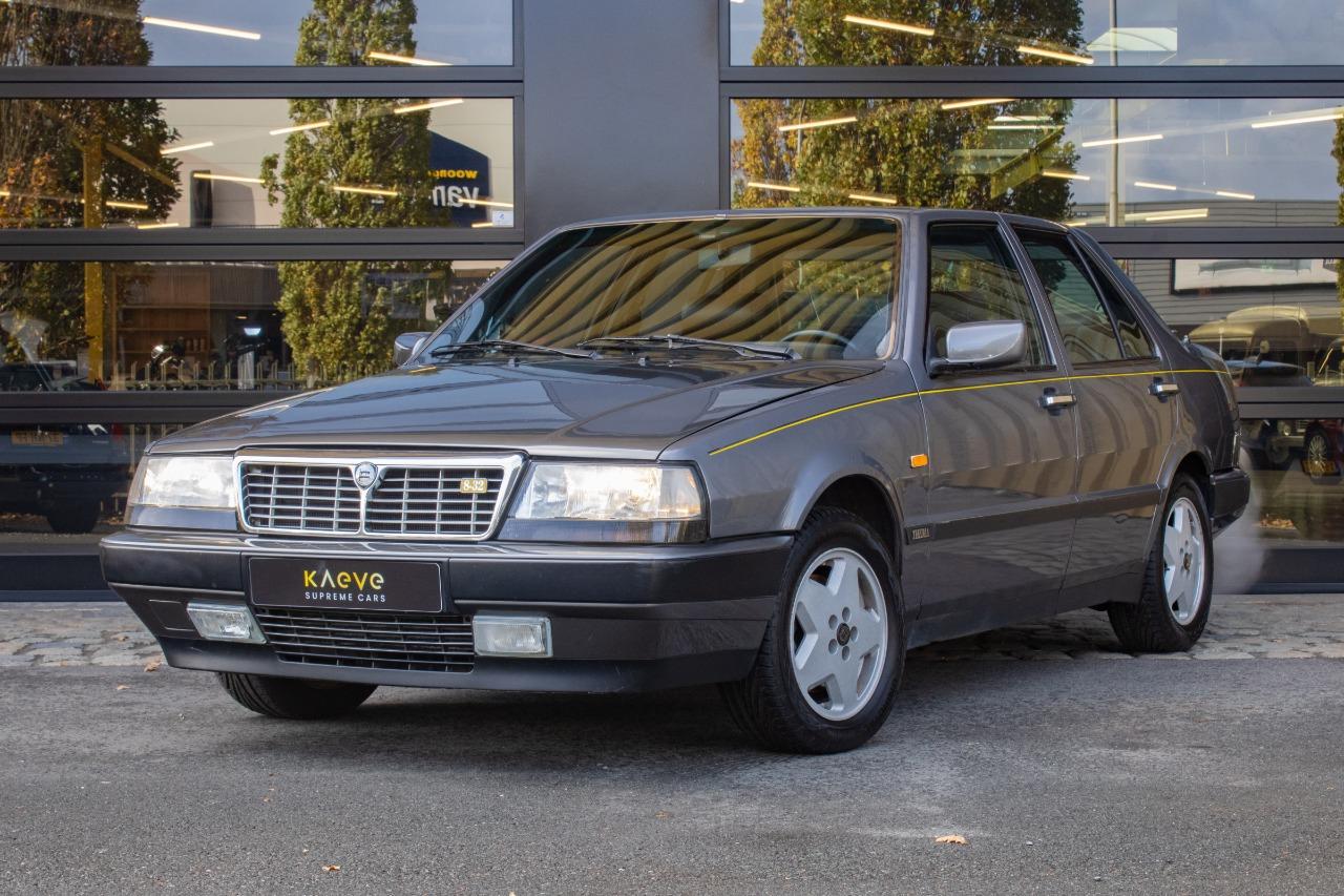 LANCIA Thema 8.32 Ferrari - 1989 LesAnciennes.com