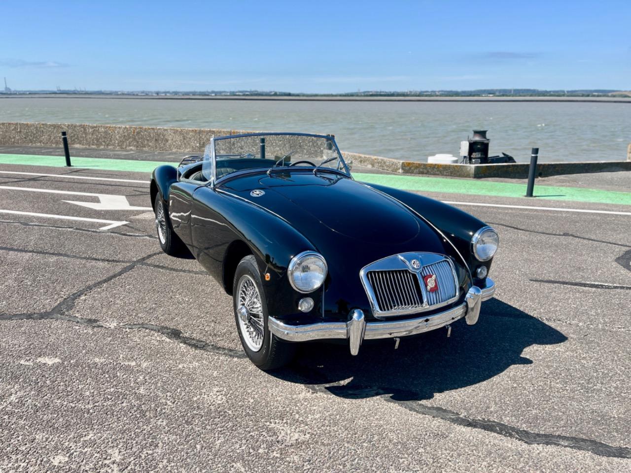 MG MGA 1600 MkI - 1958 LesAnciennes.com