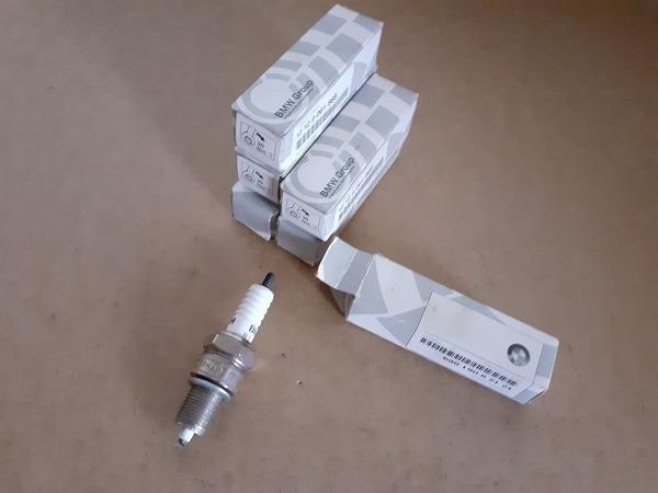 Bougies BMW 325 LesAnciennes.com