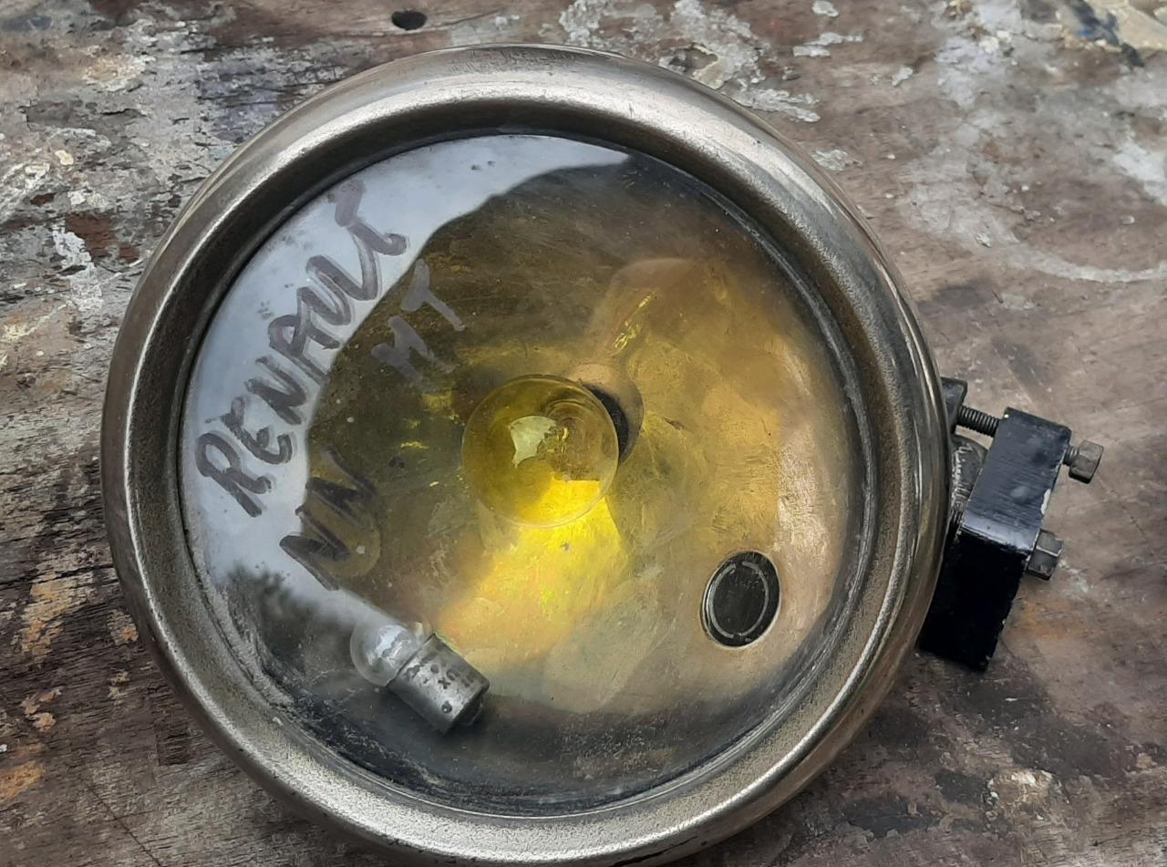 Pièces RENAULT NN PHARES AVANT LesAnciennes.com