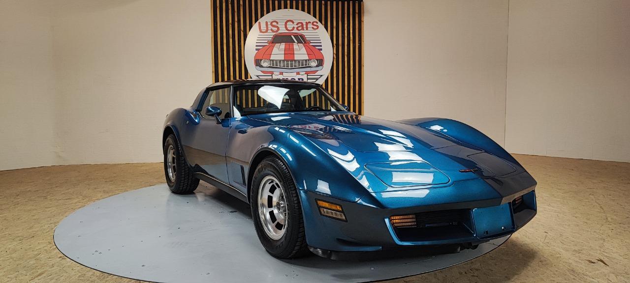 CHEVROLET Corvette C3 - 1981 LesAnciennes.com