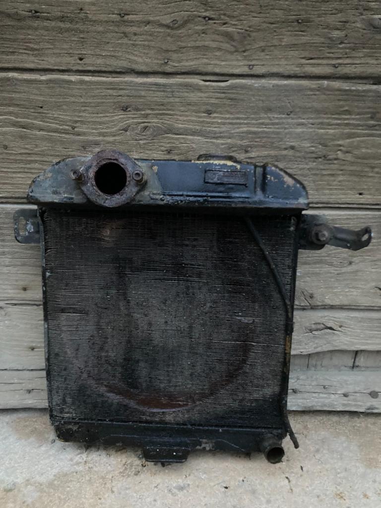 Pièces PEUGEOT 202 BERLINE LesAnciennes.com