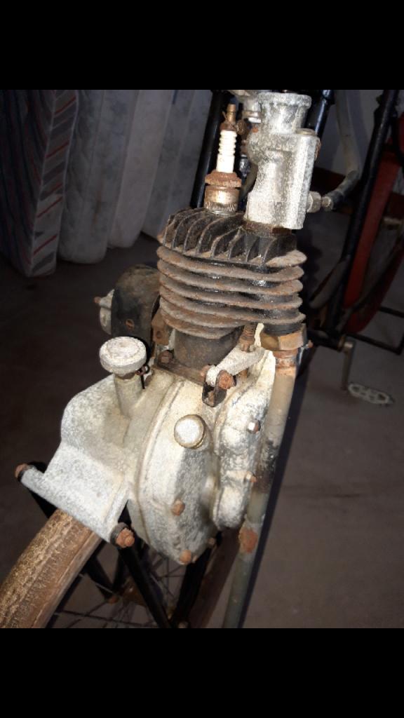 CYCLOTRACTEUR Moteur auxiliaire - 1920 LesAnciennes.com