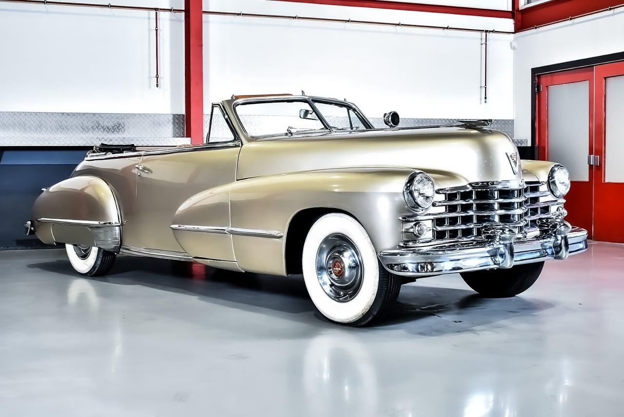 1947 Cadillac Series 62 Convertible 346CI V8 LesAnciennes.com