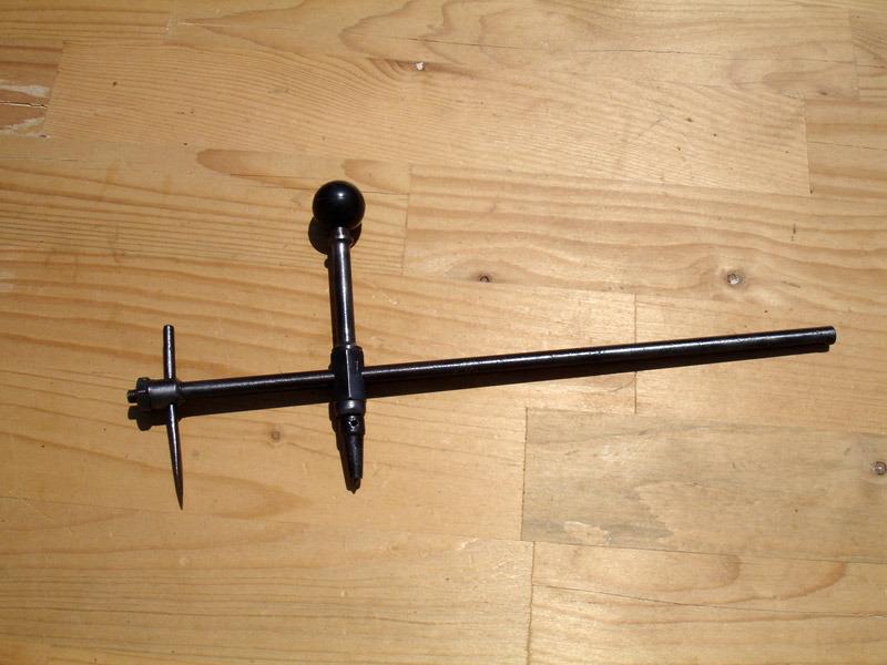 Compas à rondelles pour cuir ou joints auto LesAnciennes.com