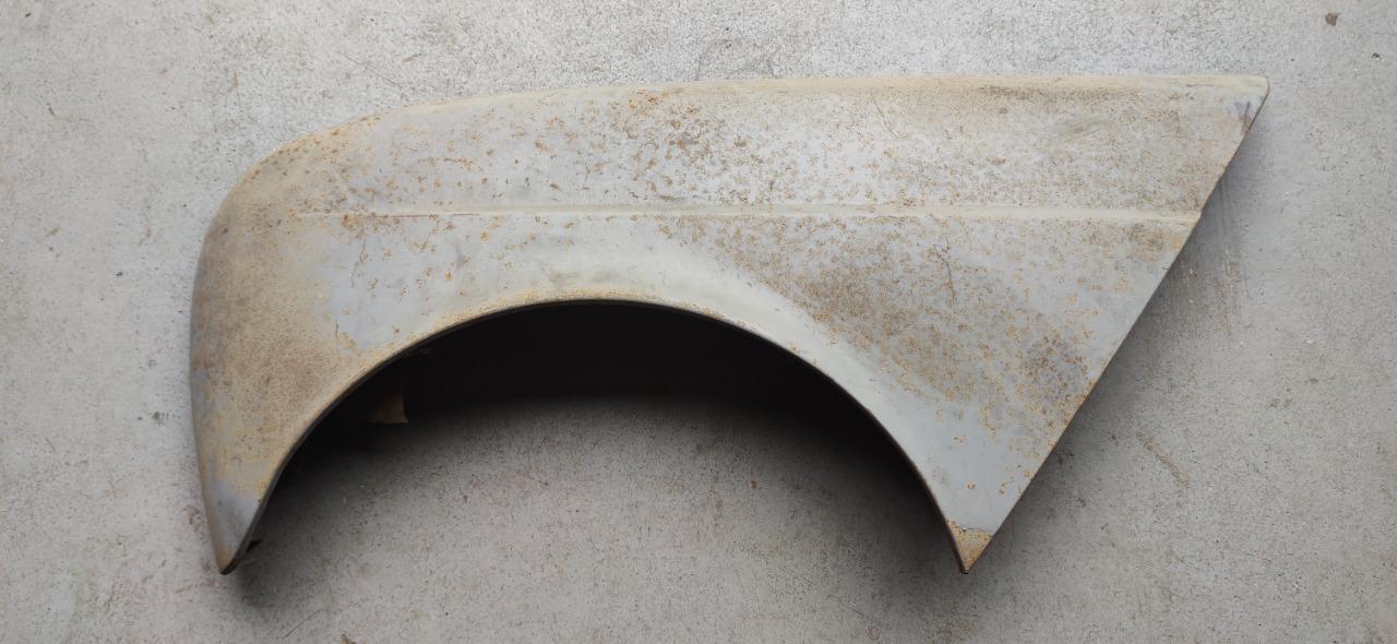 Aile avant gauche RENAULT 4 (R4) LesAnciennes.com