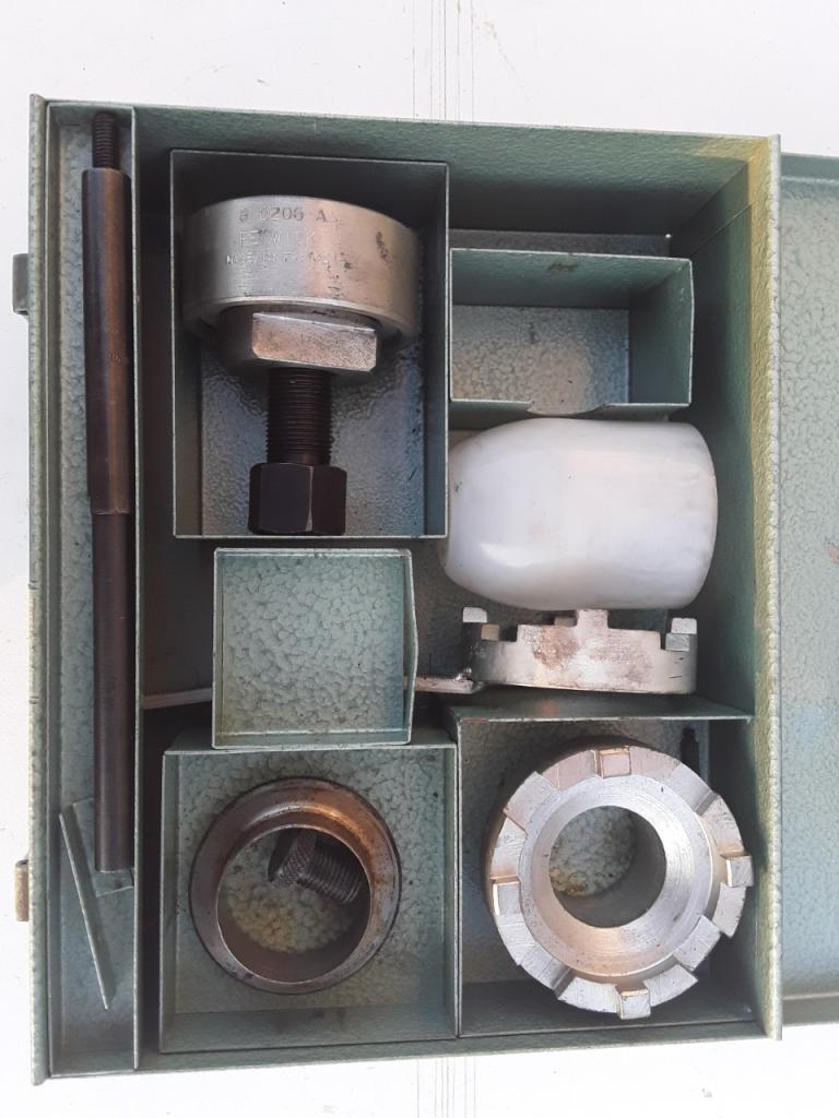 Pièces PEUGEOT 204 LesAnciennes.com