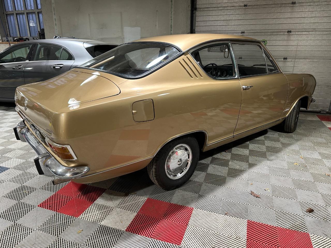 OPEL Kadett Coupe kiemen - 1969 LesAnciennes.com