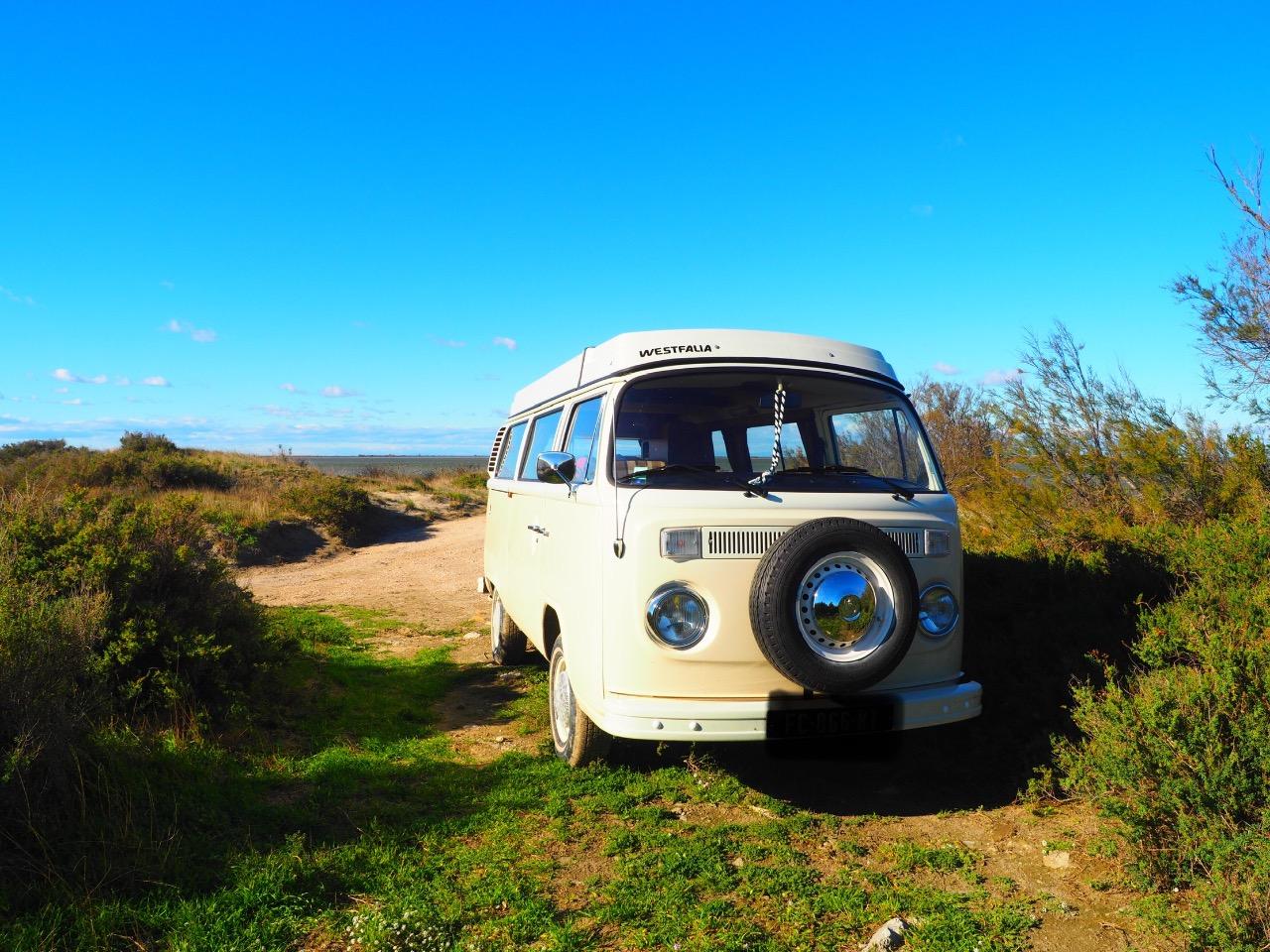 VOLKSWAGEN Combi Type 2b - 1978 LesAnciennes.com