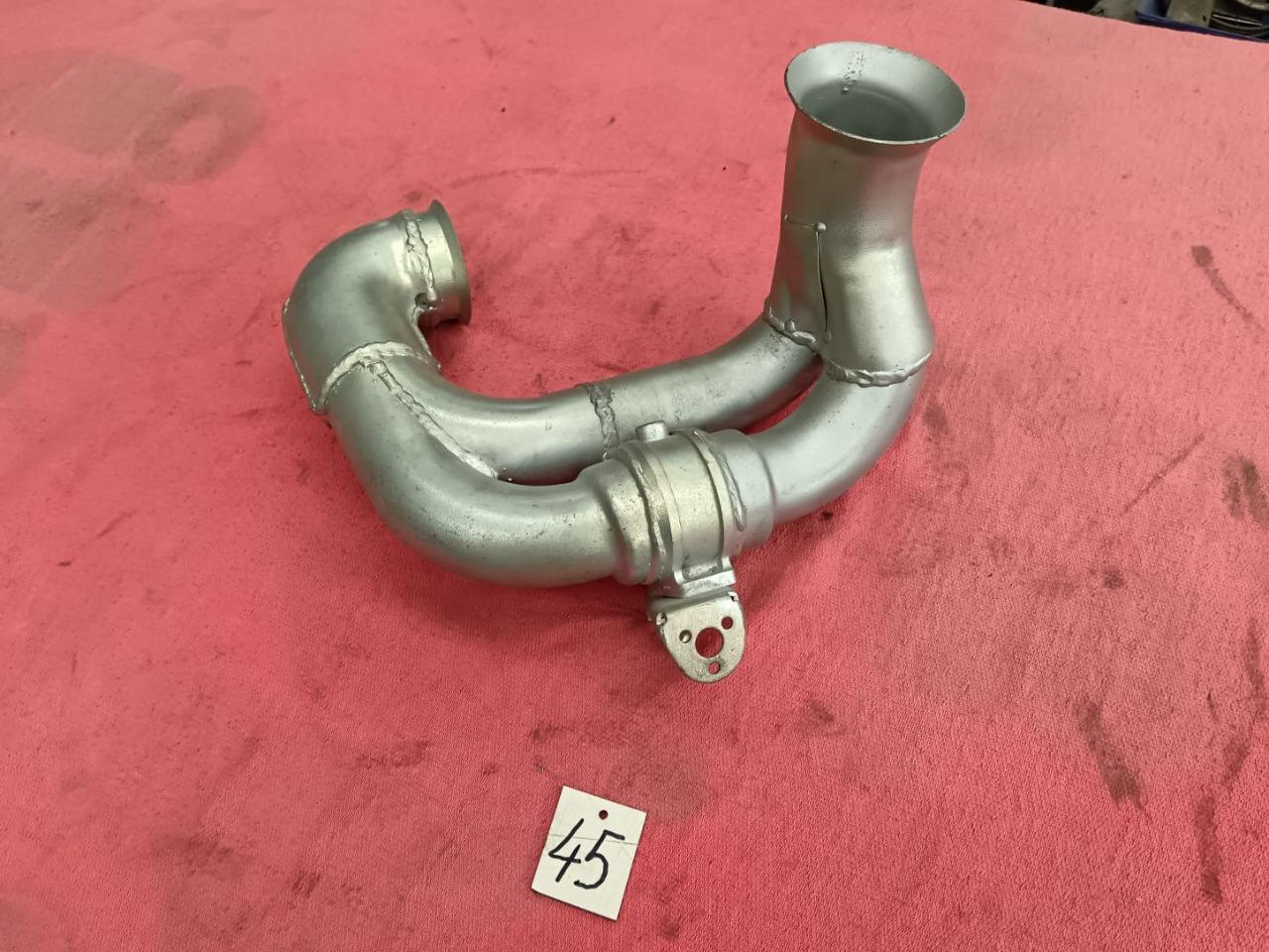 Pot d'échappement gauche pour Lamborghini Gallard LesAnciennes.com