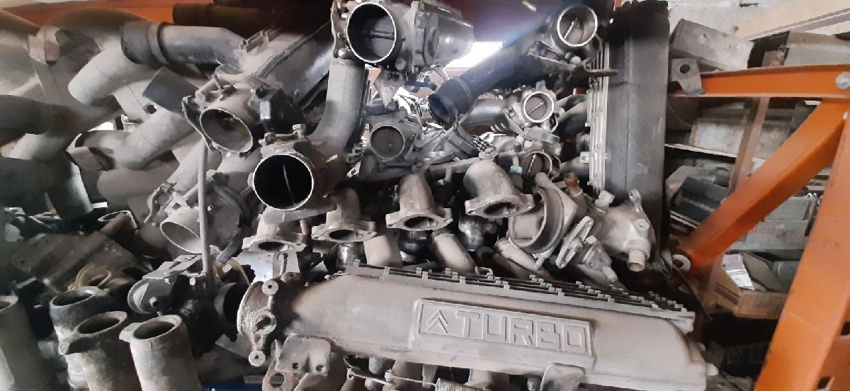 Collecteur admission DS injection LesAnciennes.com