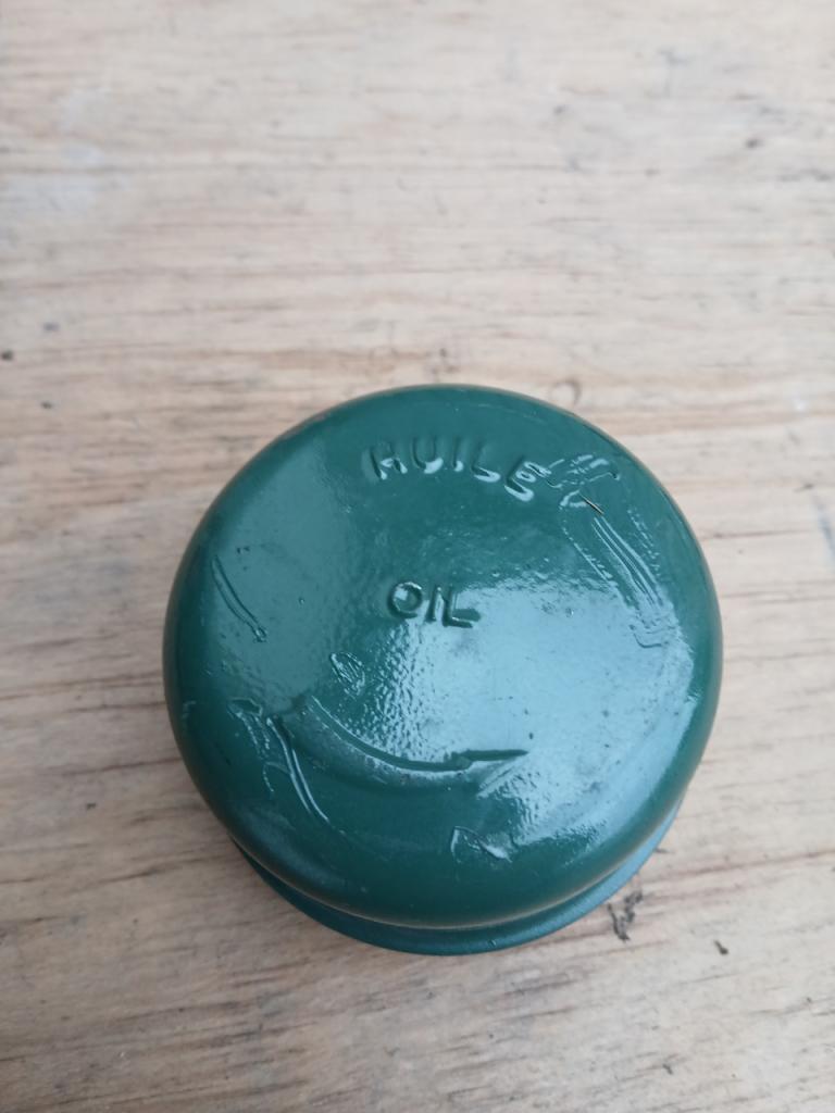 Bouchon RENAULT 4CV LesAnciennes.com