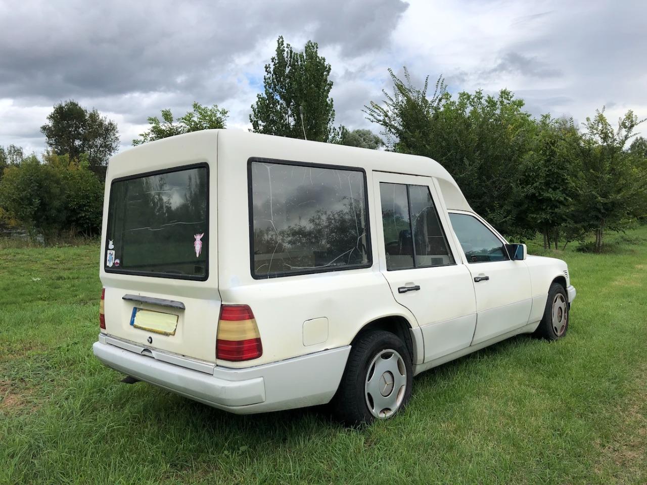 MERCEDES 250 TD Utilitaire - 1994 LesAnciennes.com