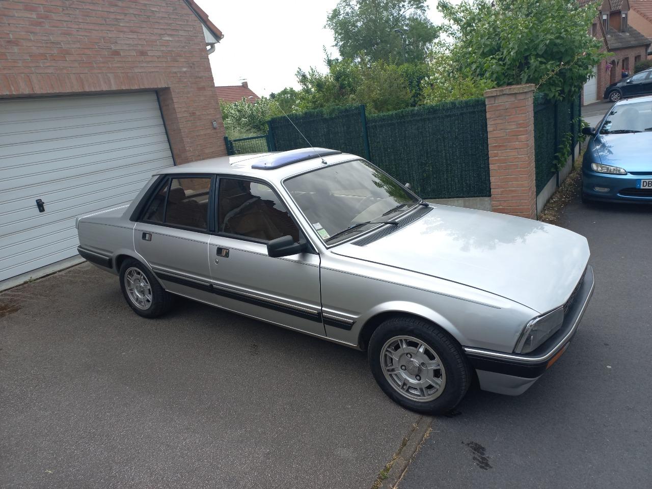 PEUGEOT 505 GTX injection - 1986 LesAnciennes.com