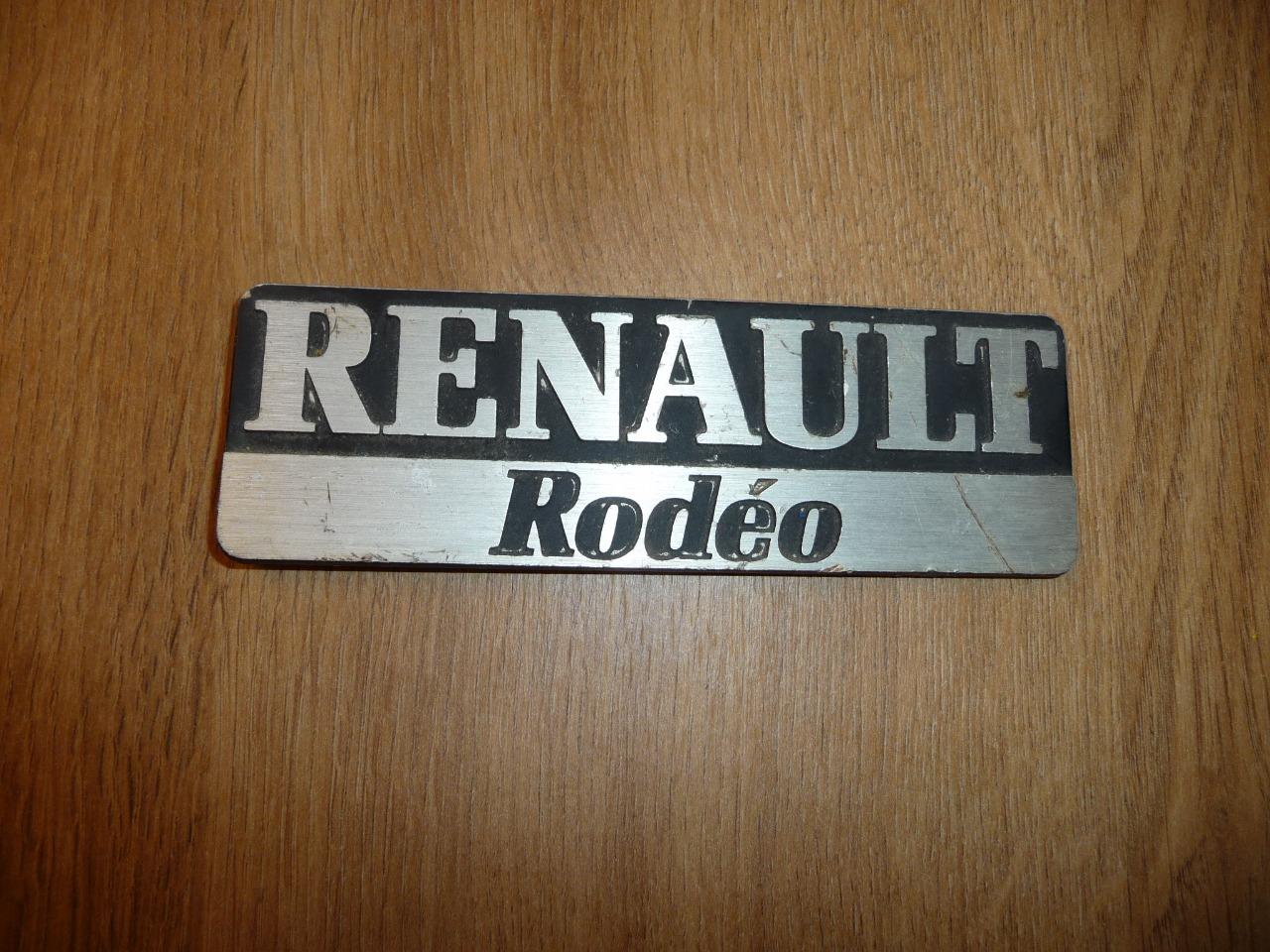 Sigle RENAULT Rodéo LesAnciennes.com