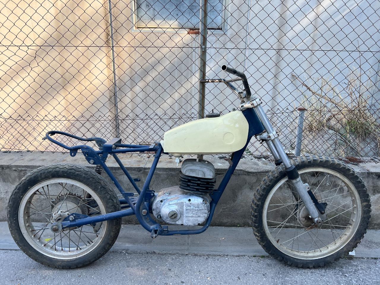 BULTACO Pursang Mk6 - 1972 LesAnciennes.com