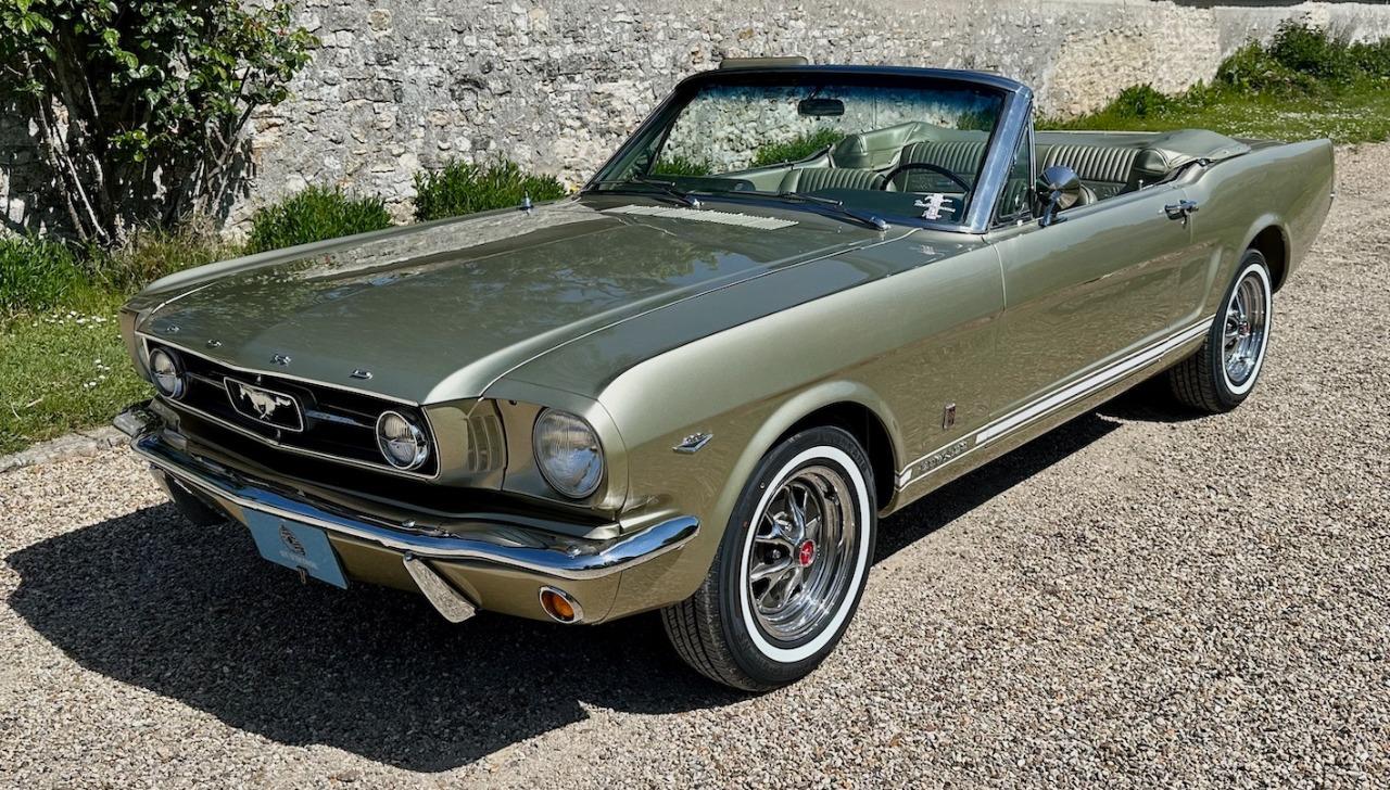 FORD Mustang GT Cabriolet code A - 1965 LesAnciennes.com