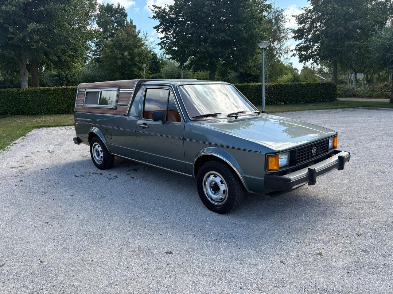 1981 Volkswagen Caddy Pickup 1.6 LesAnciennes.com