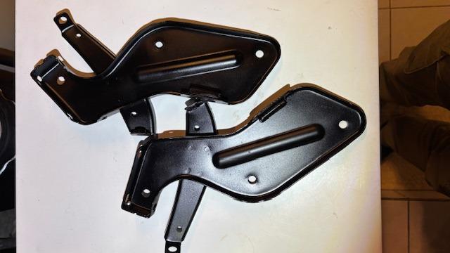 Support pare-chocs DS Modèle 1962 - 1967 LesAnciennes.com